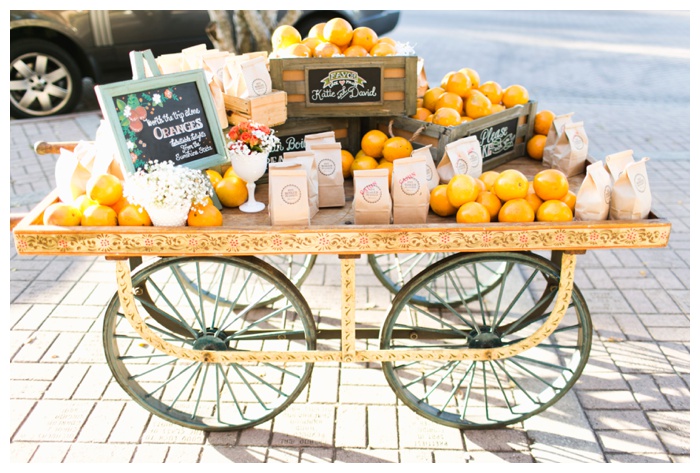 KatieandDavid-FarmersMarket_0021