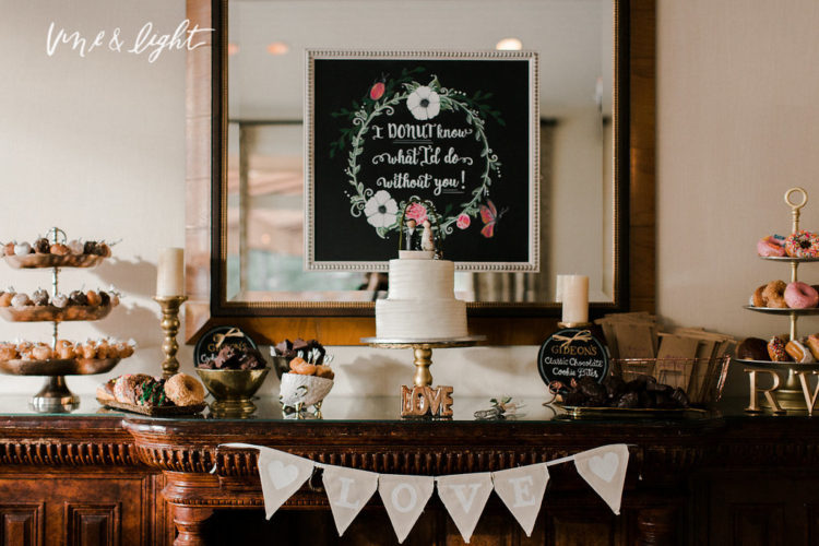 wesleigh-and-rich-winter-park-racquet-club-cake-table